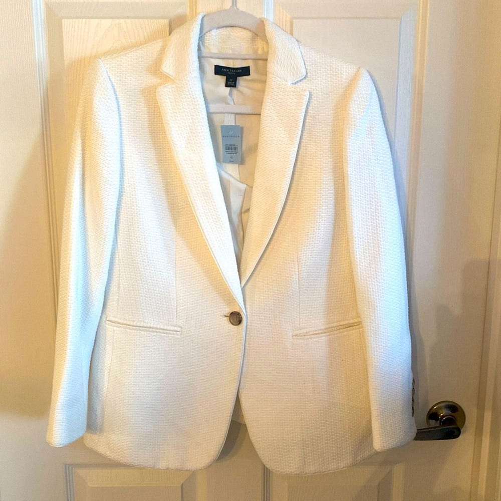 Ann Taylor Hutton blazer, tweed, white.